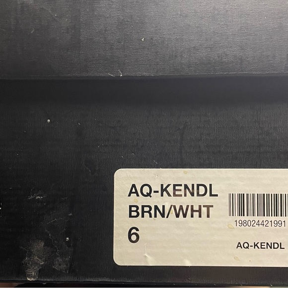 Aqua Kendl leather slip on comfy loafers women’s Size 6M brown/white - Picture 12 of 12